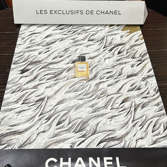 CHANEL Les Exclusifs Fragrance  Signature Set Collection POSTER!! - Picture 3 of 5